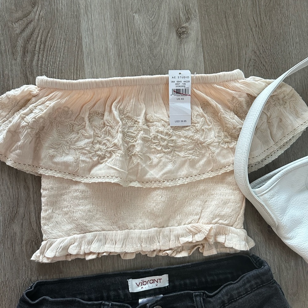 AE Strapless Top - Picture 2 of 4
